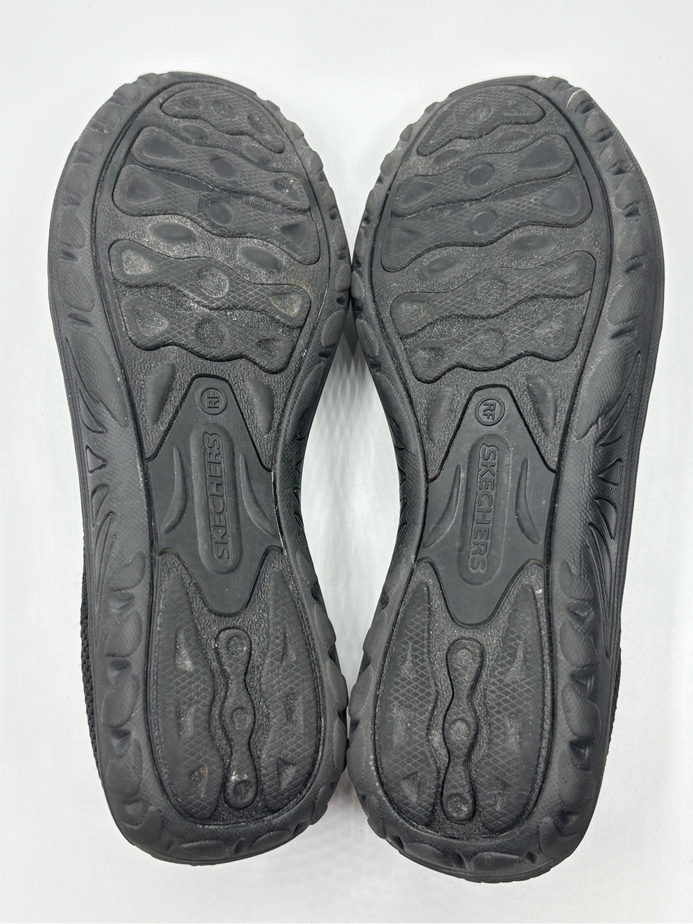 Skechers Seager Stat Black Knit Scalloped Slip On Comfort Flats Women’s 7.5 - Picture 9 of 9